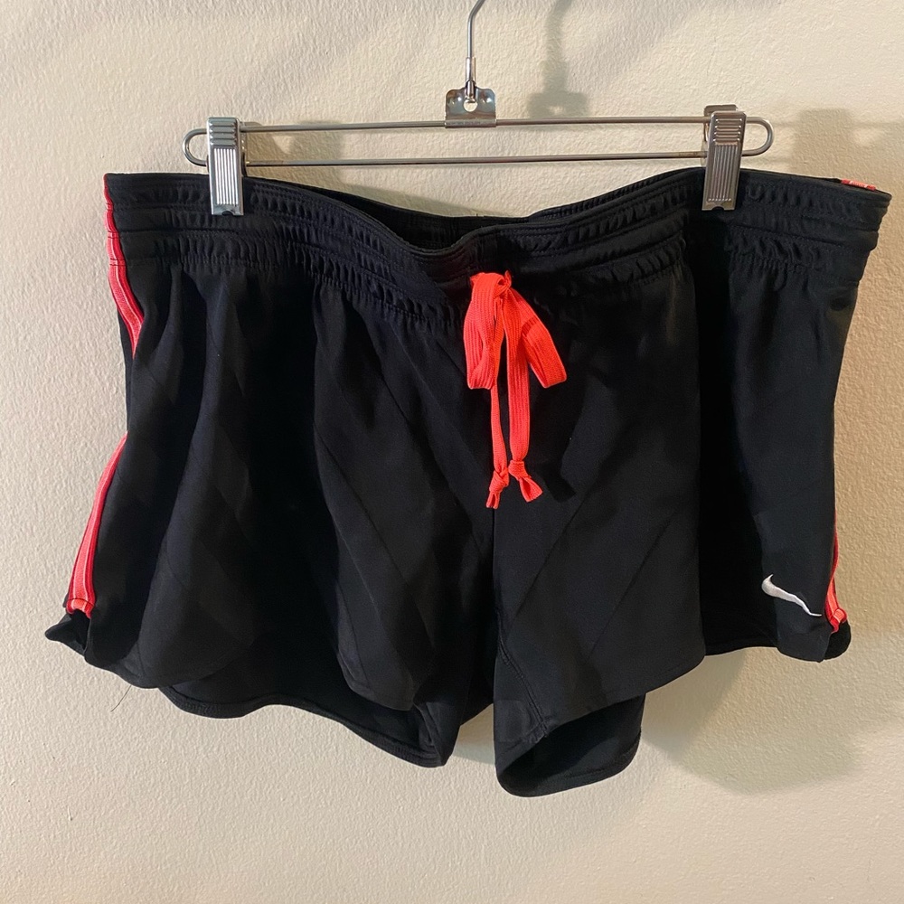 NIKE Athletic Shorts